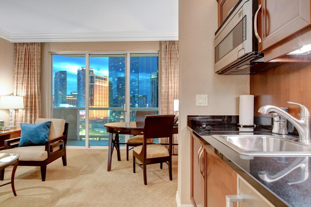 Balcony Full Strip View Suite Mgm Signature Free Valet Las Vegas Eksteriør bilde