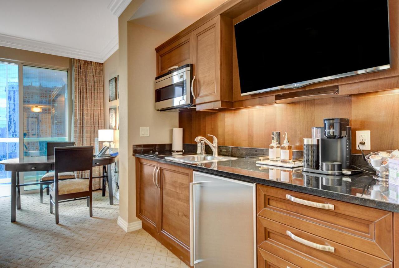 Balcony Full Strip View Suite Mgm Signature Free Valet Las Vegas Eksteriør bilde