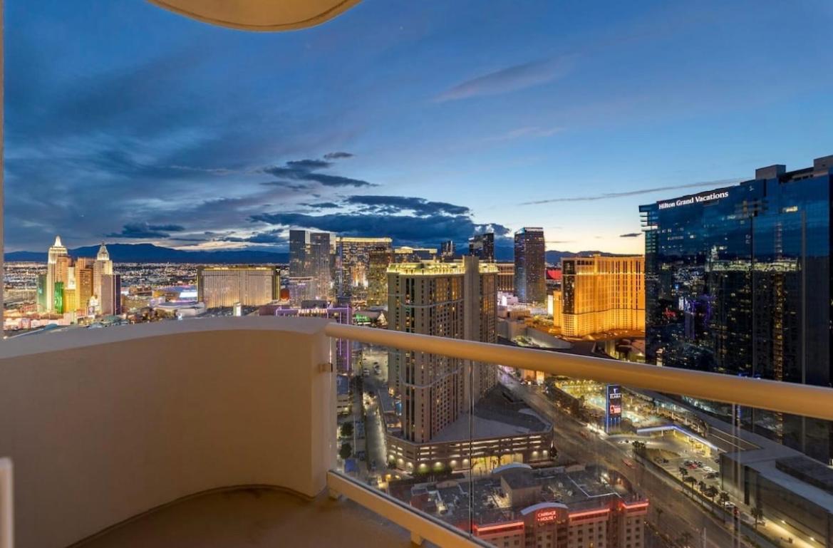 Balcony Full Strip View Suite Mgm Signature Free Valet Las Vegas Eksteriør bilde